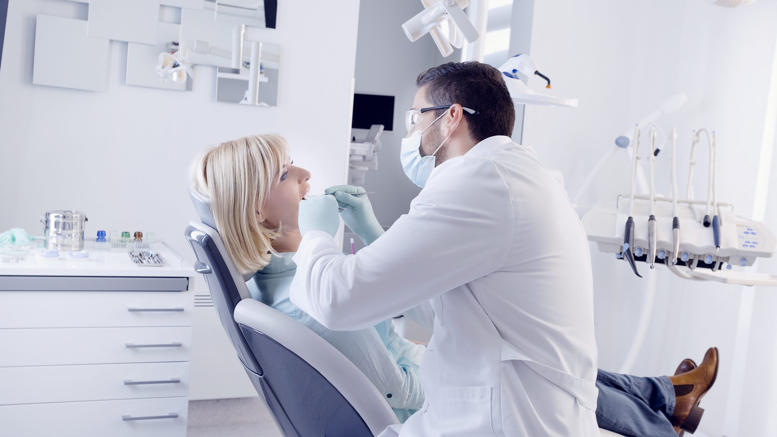 Dentist in Del Valle, TX